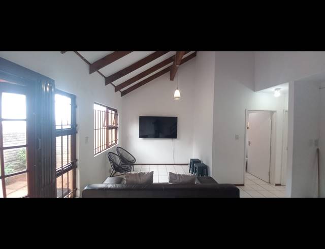 2 BEDROOM SECTIONAL TITLE FOR SALE IN UMBILO